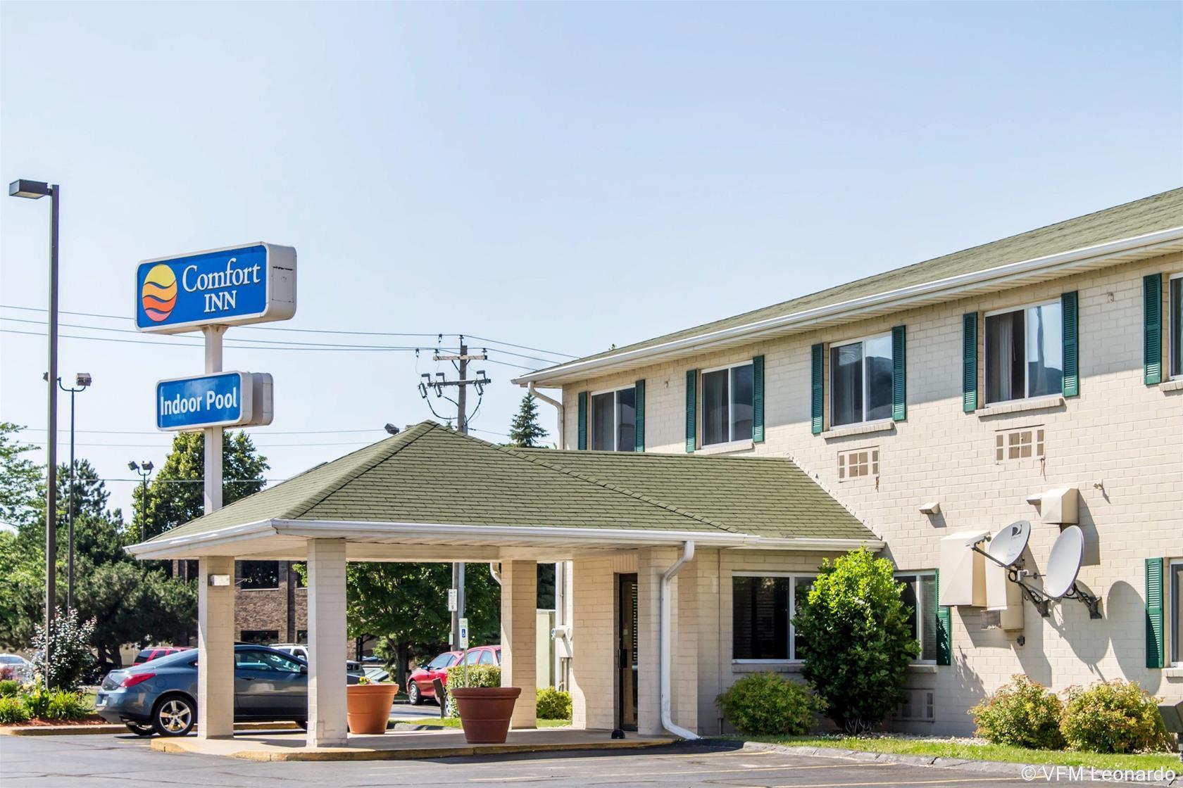 Quality Inn & Suites Green Bay Exterior photo